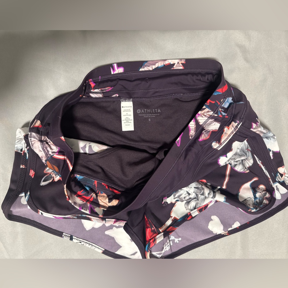 Athleta Floral Running Shorts Drawstring Lined Pockets Size S - Picture 4 of 6